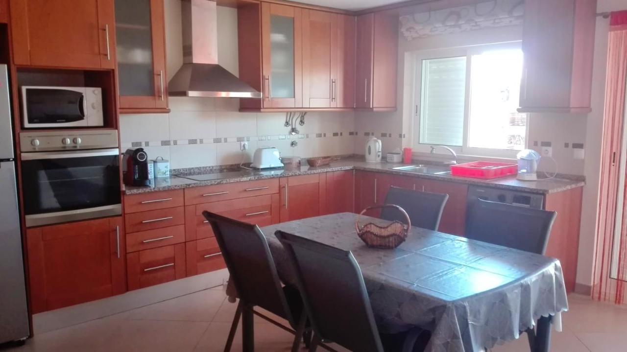 Spacious House In Aldeia Dos Pinheiros With Pool Azeitao Eksteriør bilde