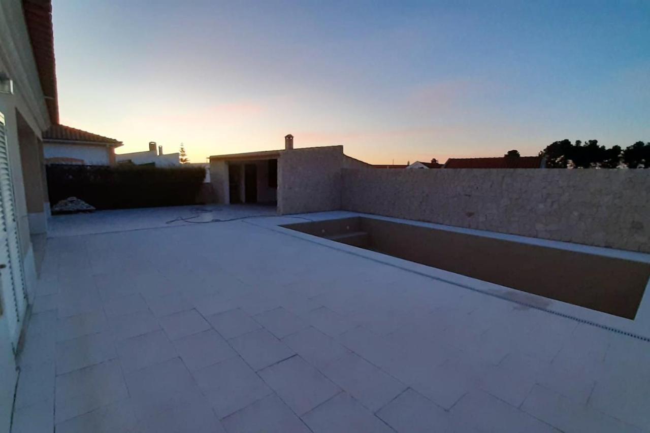 Spacious House In Aldeia Dos Pinheiros With Pool Azeitao Eksteriør bilde