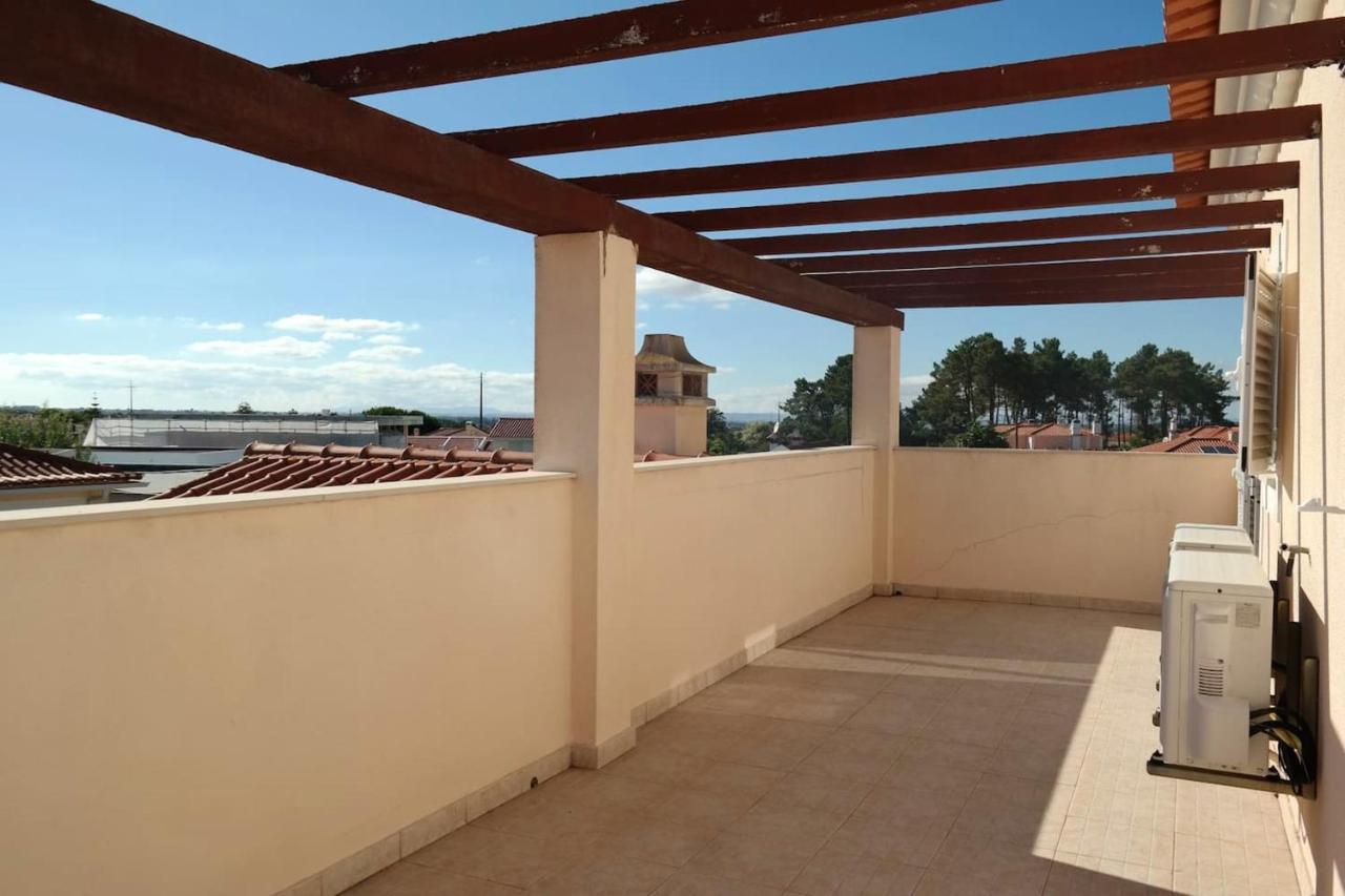 Spacious House In Aldeia Dos Pinheiros With Pool Azeitao Eksteriør bilde